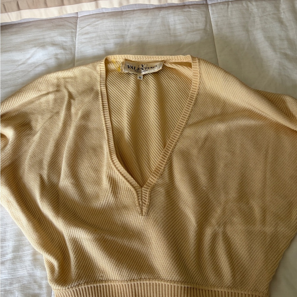 Authentic Vintage Valentino Boutique Beige Ribbed Knit V-Neck Top